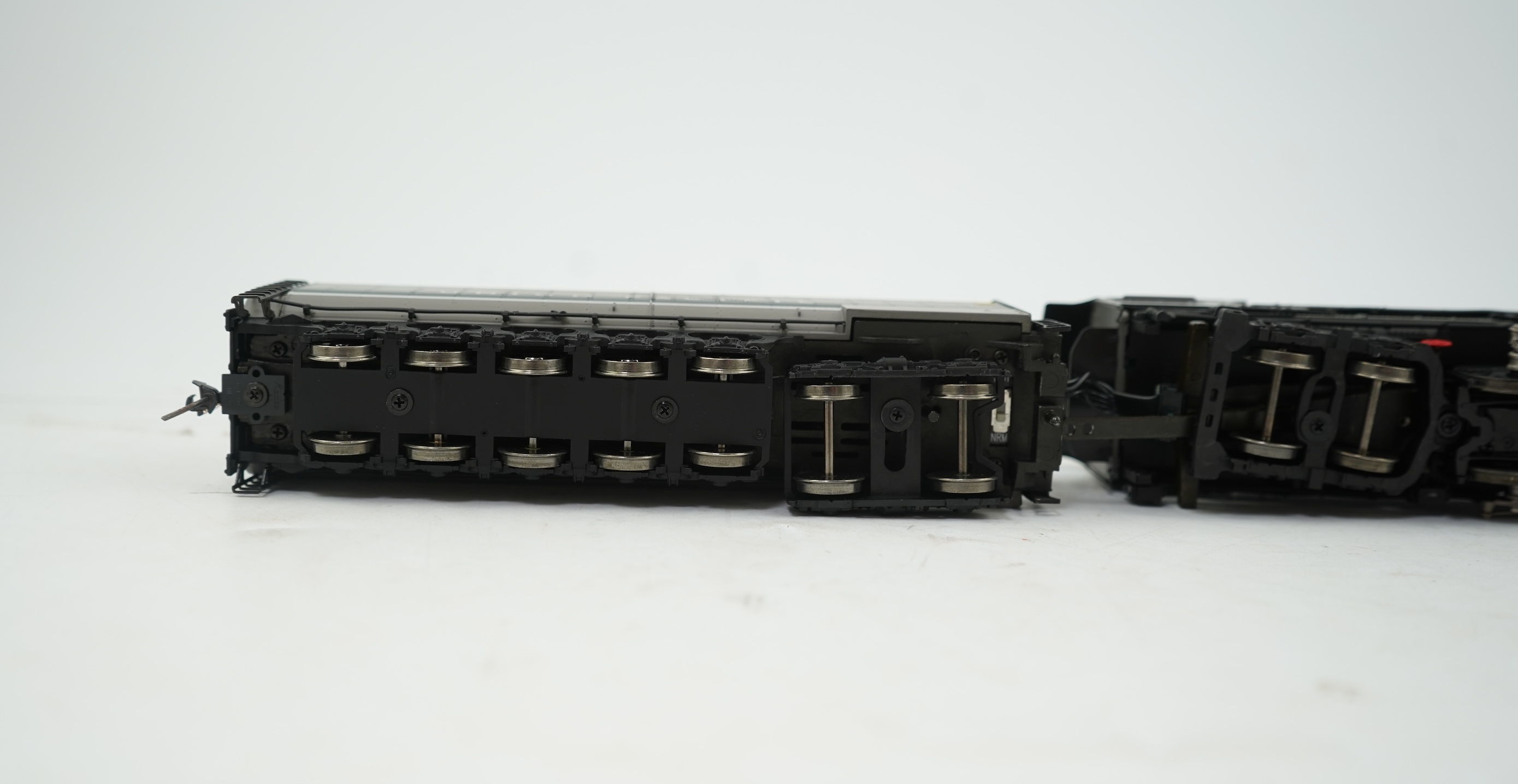 A boxed HO gauge Lionel (6-58006) model of Union Pacific Challenger, 3980, 4-6-6-4 tender locomotive, powered for two rail operation.